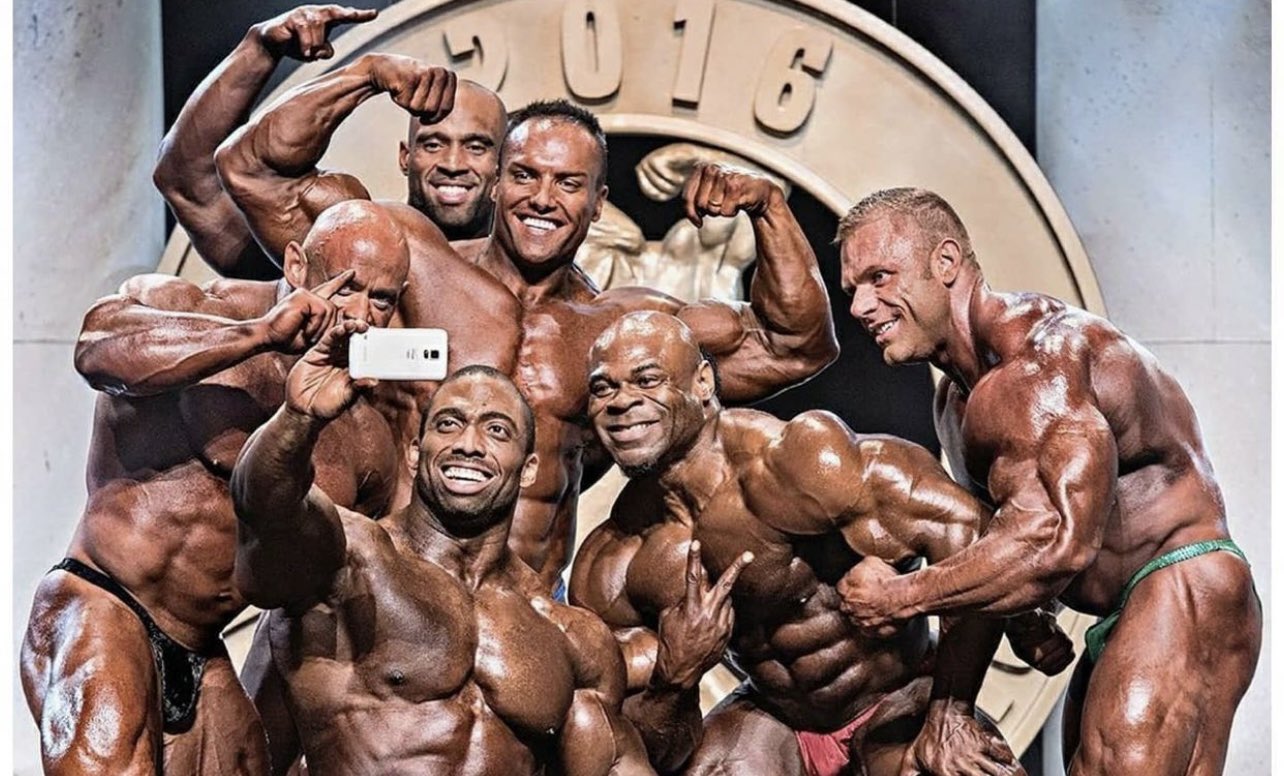 What Does a Professional Bodybuilder Do?