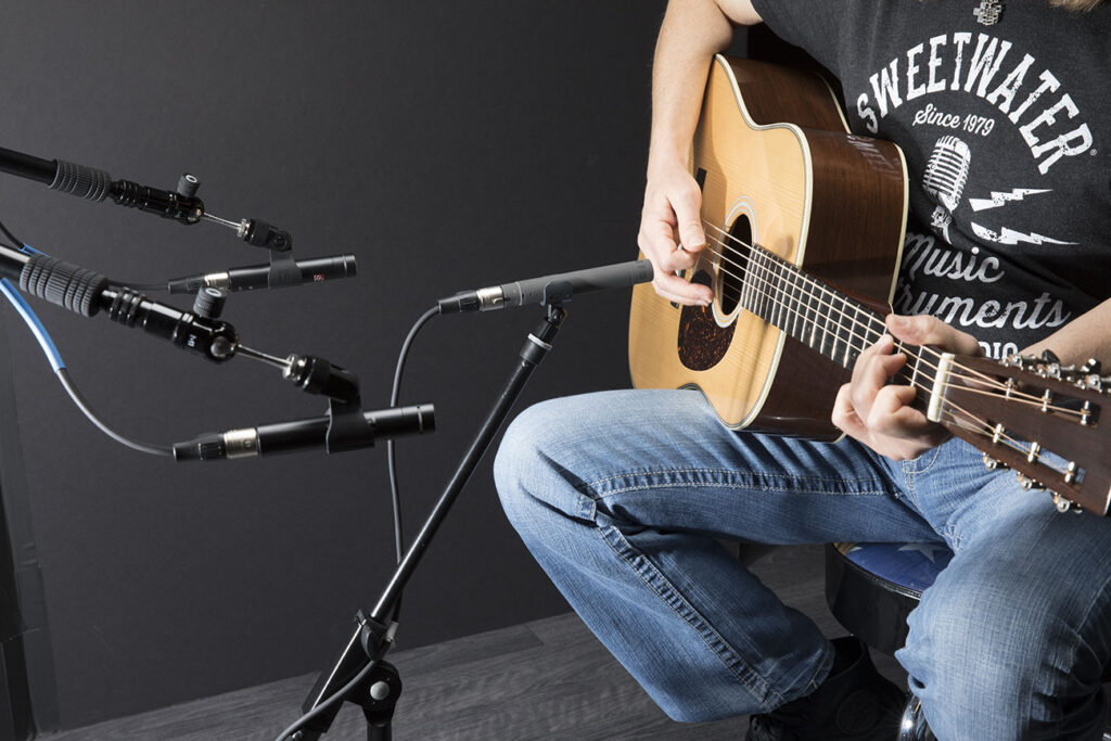 Close-miking an acoustic guitar with an omnidirectional microphone